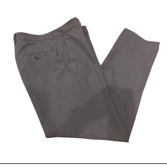 Men's J.M. Haggar® Premium Slim-Fit Flat-Front Stretch Suit Pants Size 33 x 30 - Picture 1 of 9